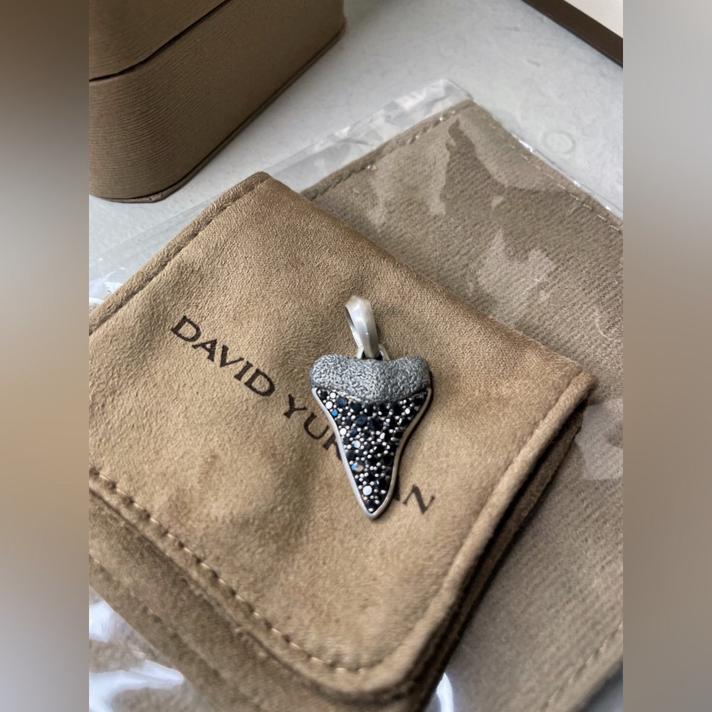 David Yurman NEW Diamond Pendant Shark's Tooth Amulet - Picture 3 of 11